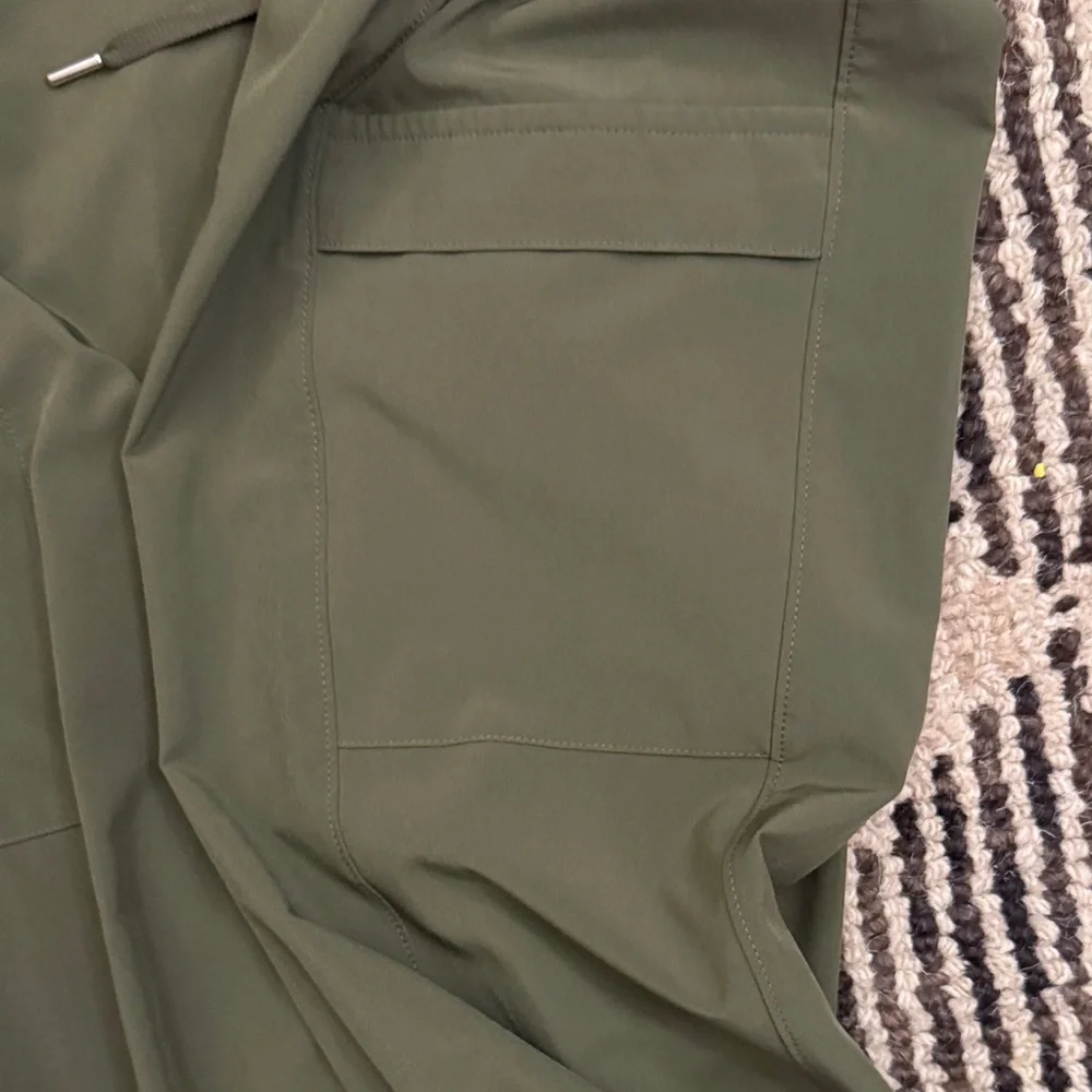 CALIA by Carrie Underwood Olive Ankle Joggers - Picture 6 of 8